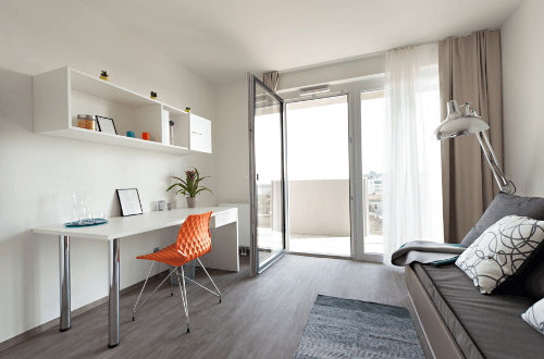 Studentenhaus Linked Living mit Balkon